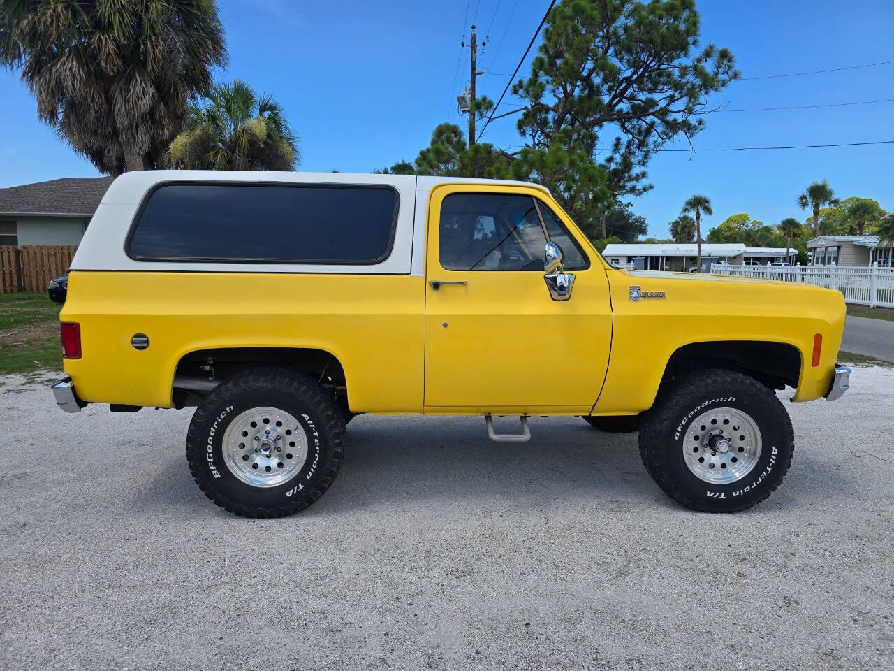 vehicle info here