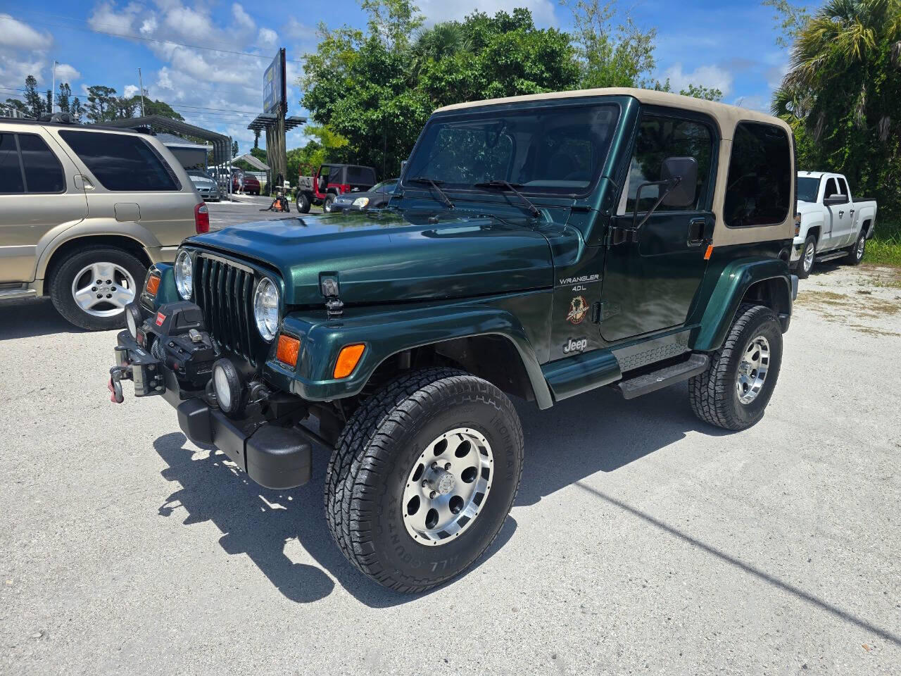 1999 Jeep Wrangler Sahara-2dr-4WD-SUV