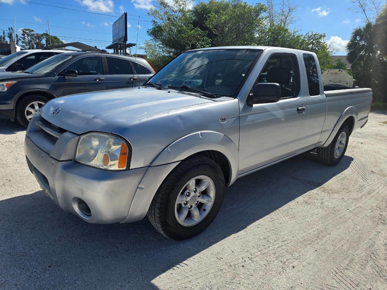 2004 Nissan Frontier XE-2dr-King-Cab-Rwd-SB