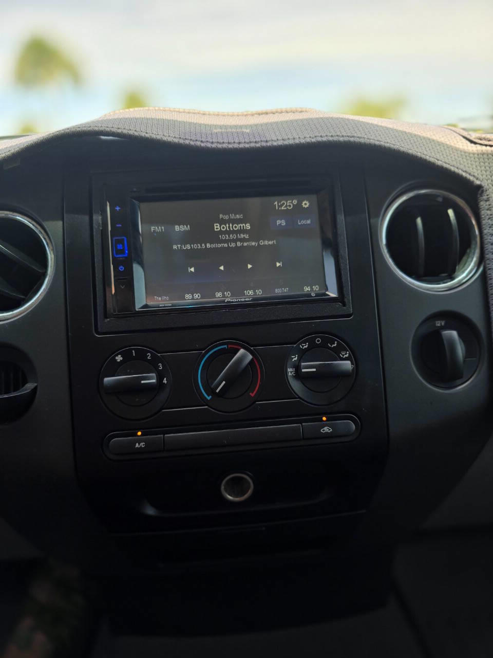 vehicle info here