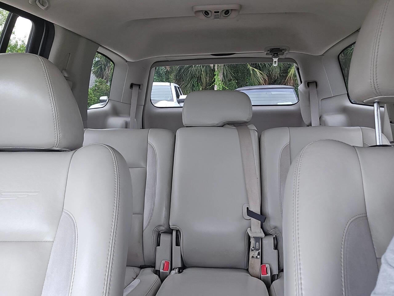 2007 Chrysler Aspen Limited photo 10