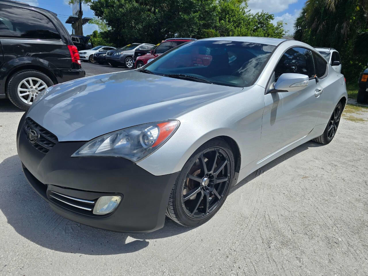 2010 Hyundai Genesis-Coupe 3.8L-Grand-Touring-2dr-Coupe