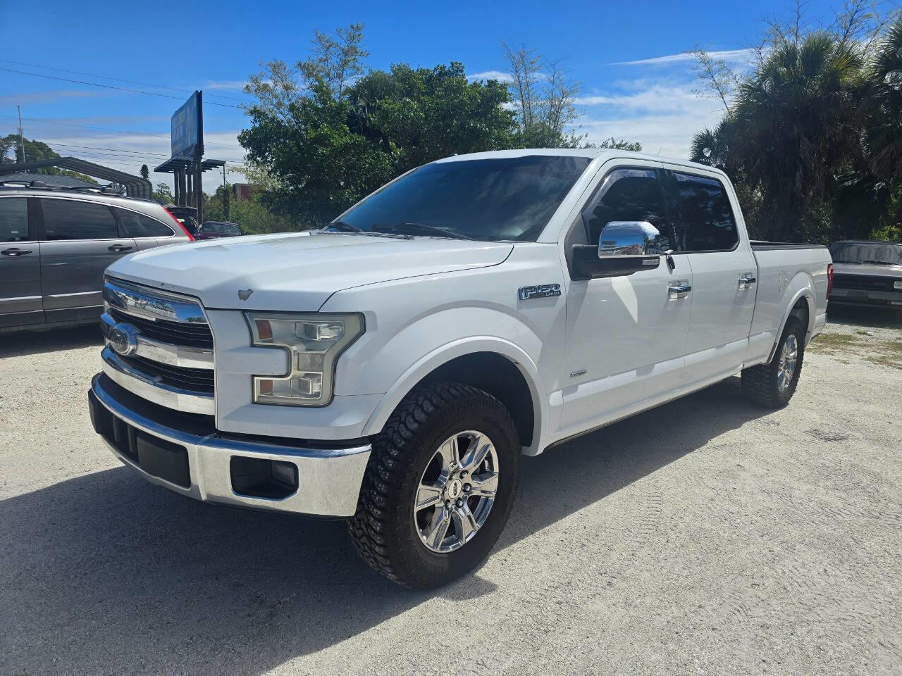 2015 Ford F-150 Lariat-4x2-4dr-SuperCrew-5.5-ft.-SB