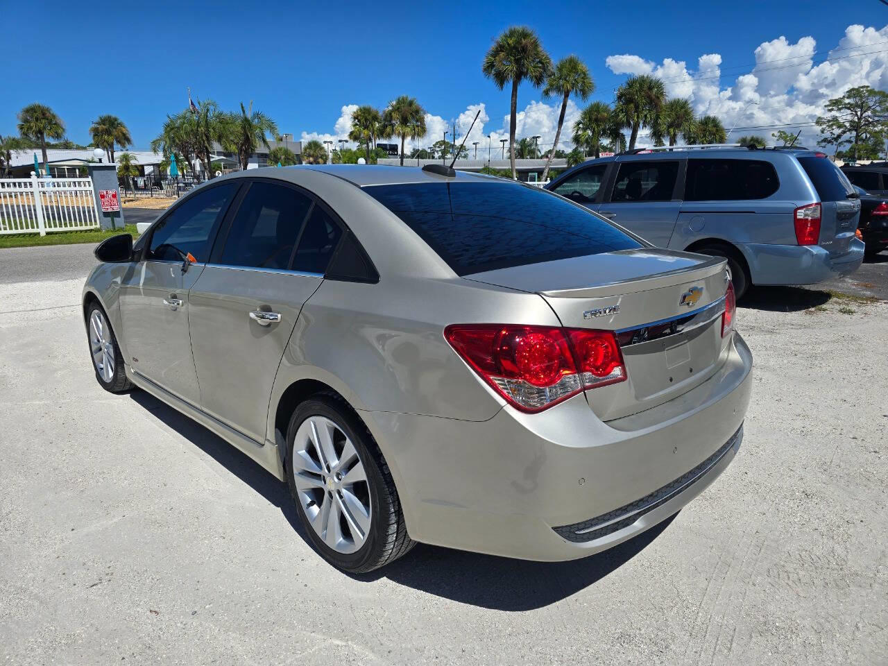 vehicle info here